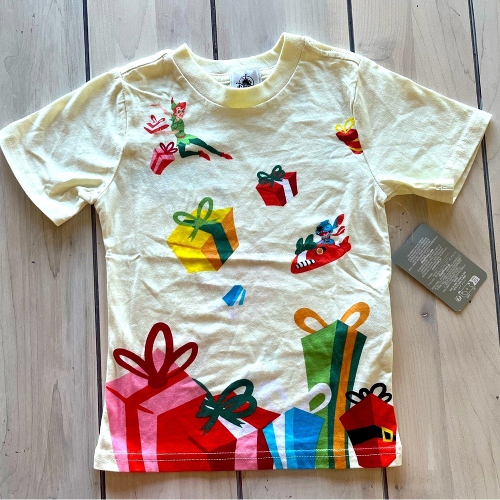 Child Disney Park Christmas Character T-shirt Pale Yellow unisex